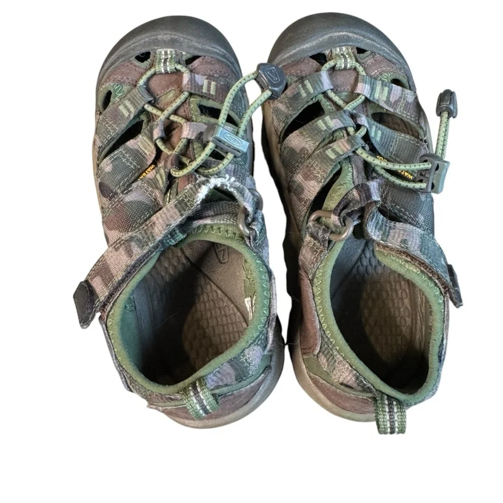Keen Newport H2 Sandals Youth Boys 1 Green Camouflage